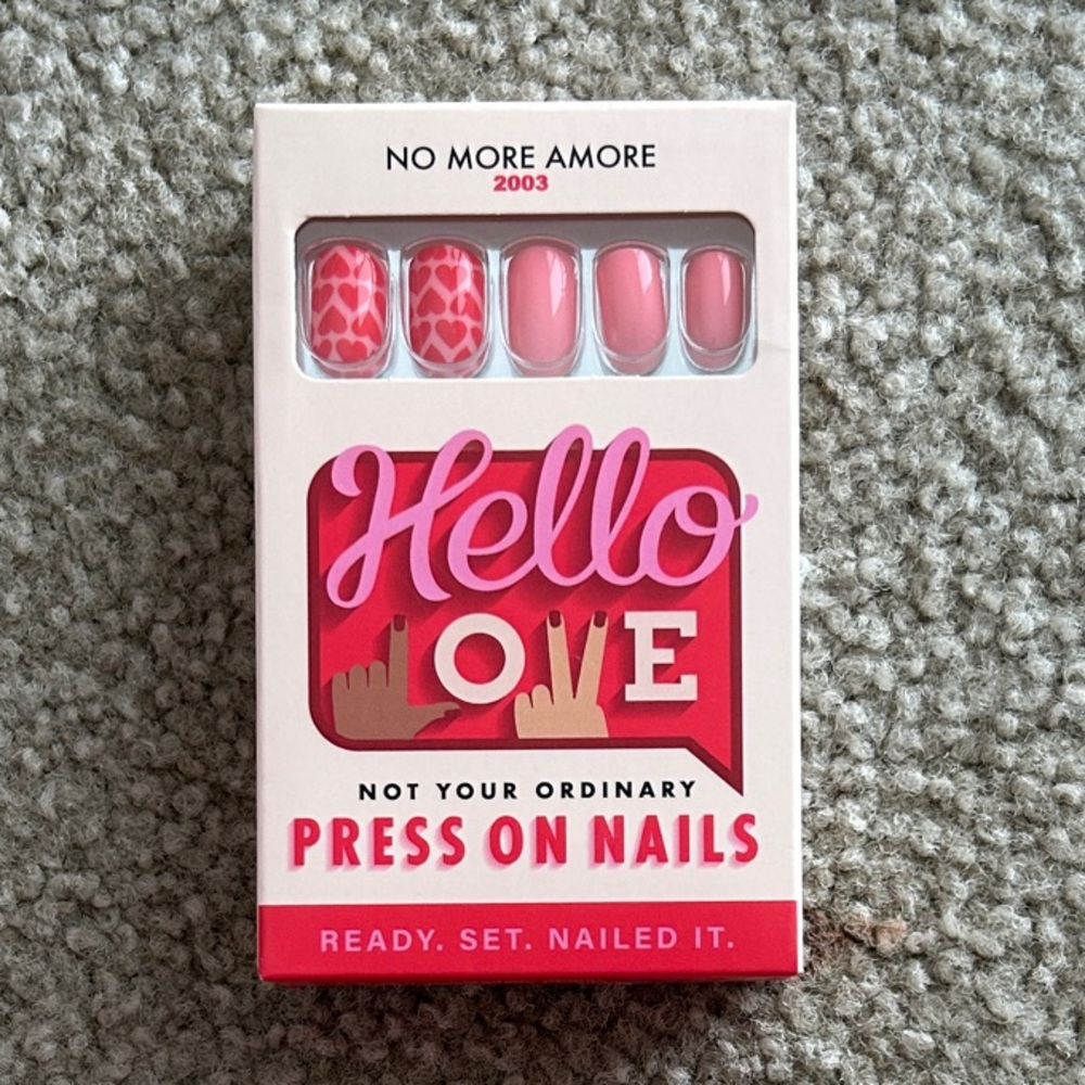 Hello Love Press On Nails